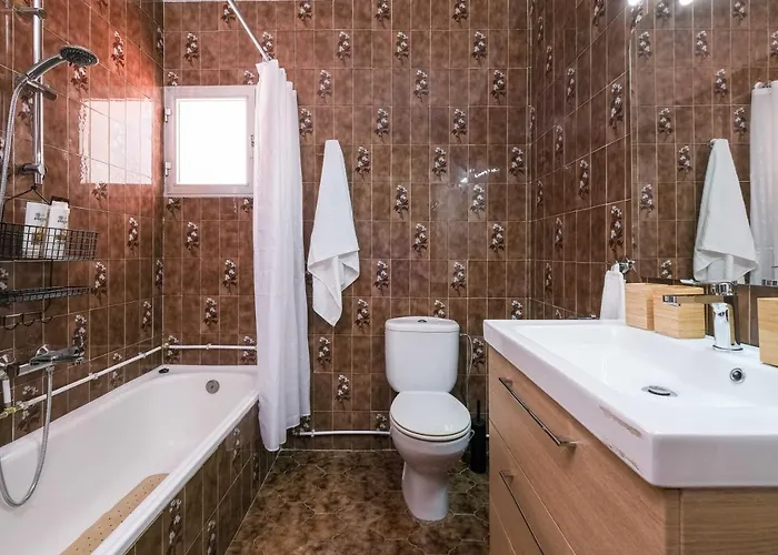 Villa Andalucian House, Few Minutes From The