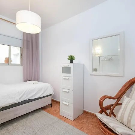 Villa Andalucian House, Few Minutes From The Fuengirola