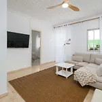 Andalucian House, Few Minutes From The フエンヒロラ